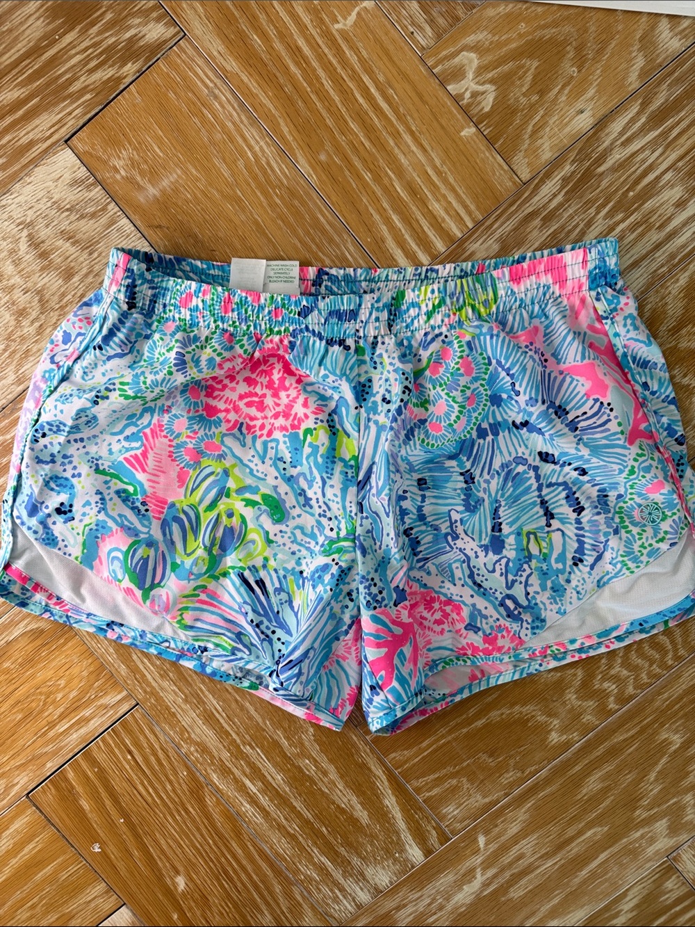 Lilly Pulitzer Athletic Shorts women’s size small
